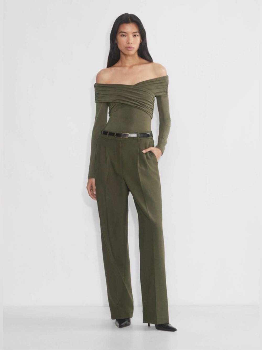 14. Wilfred | Off-Shoulder Olive Top | L